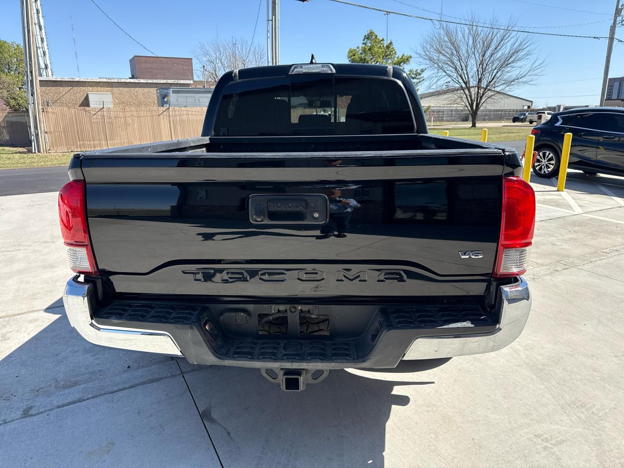 Toyota Tacoma TRD Off Road Double Cab 5' Bed V6 4x4 MT (Natl) 2017