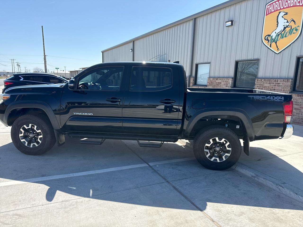 Toyota Tacoma TRD Off Road Double Cab 5' Bed V6 4x4 MT (Natl) 2017