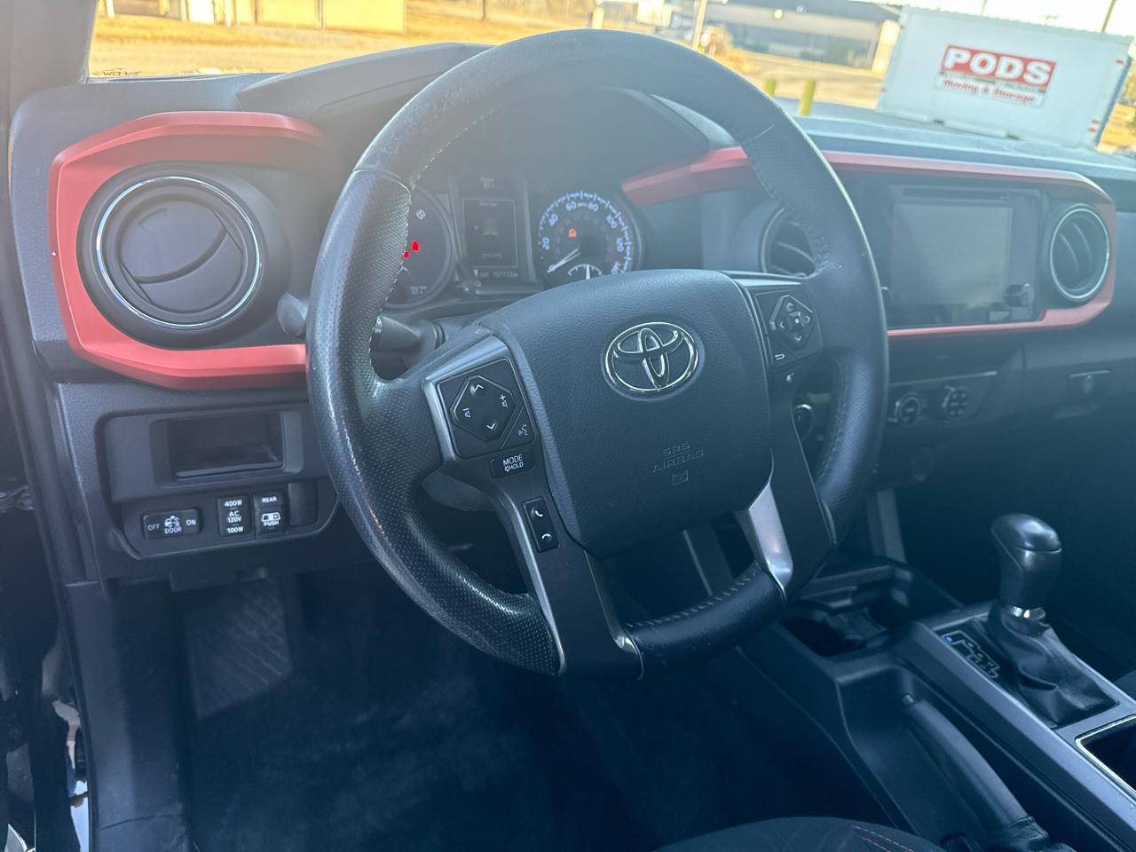 Toyota Tacoma TRD Off Road Double Cab 5' Bed V6 4x4 MT (Natl) 2017