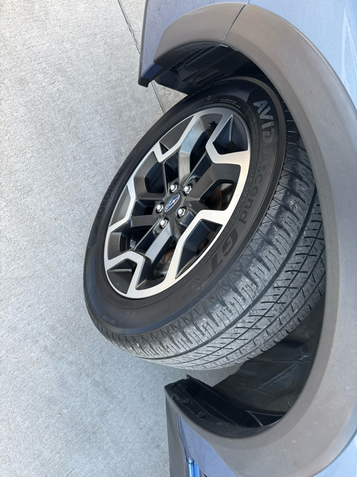 2017 Subaru Crosstrek 2.0i Premium photo 2