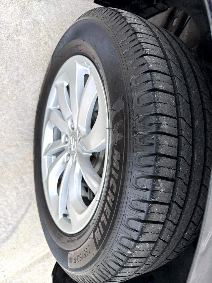 Acura RDX FWD 4dr Tech/AcuraWatch Plus Pkg 2016