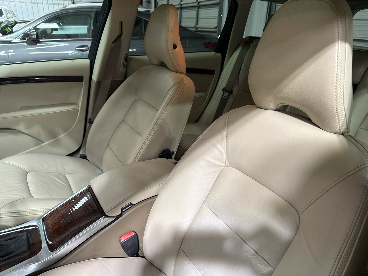 Volvo XC70 AWD 4dr Wgn 3.2L 2014