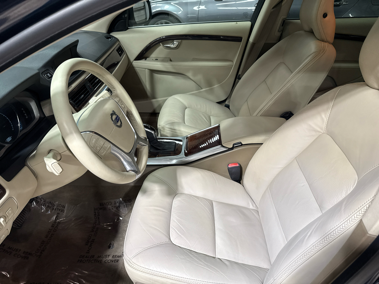 Volvo XC70 AWD 4dr Wgn 3.2L 2014