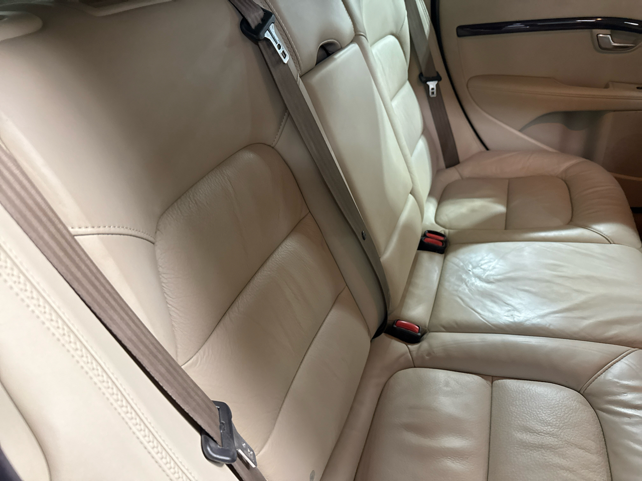 Volvo XC70 AWD 4dr Wgn 3.2L 2014