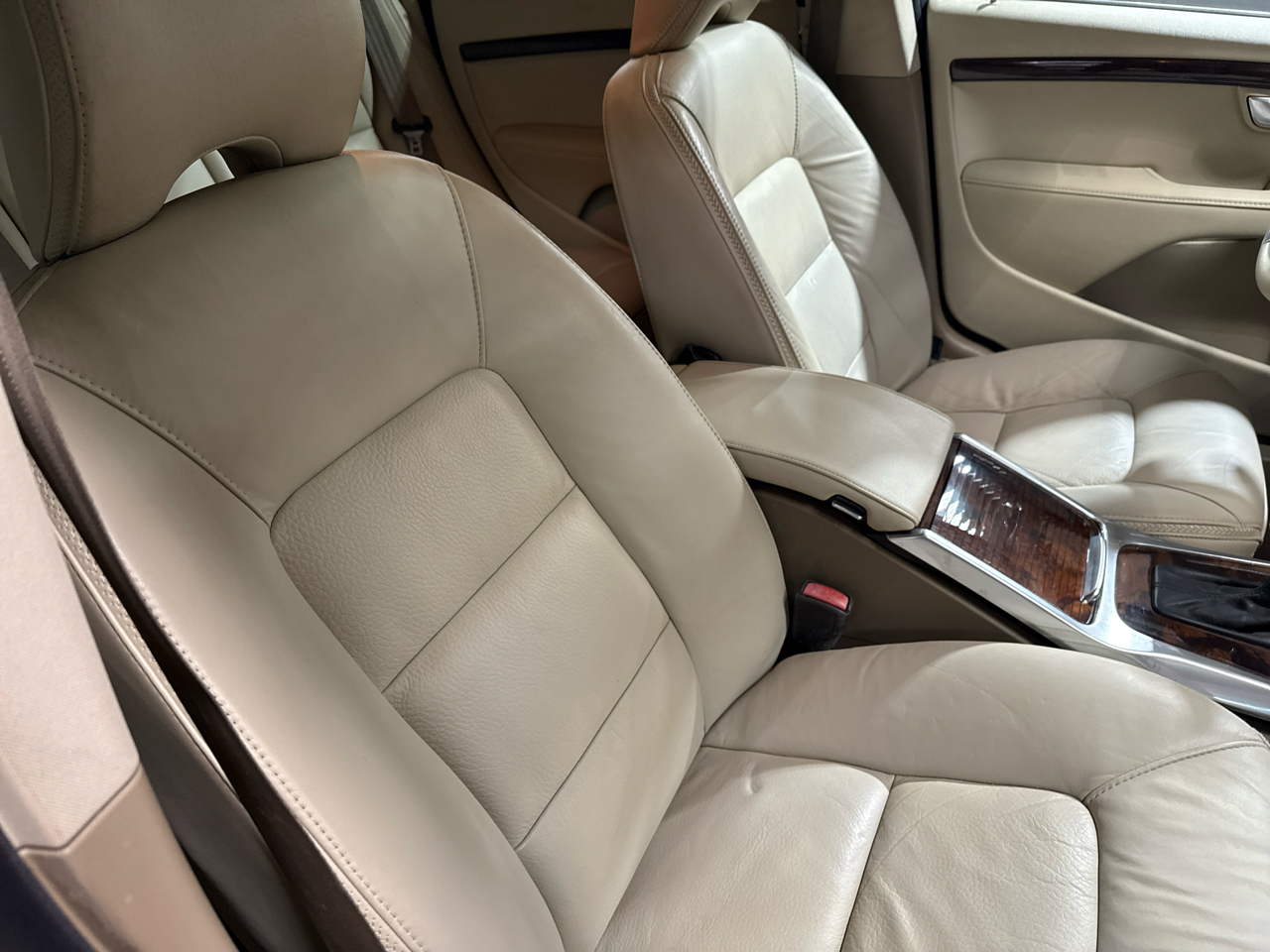 Volvo XC70 AWD 4dr Wgn 3.2L 2014