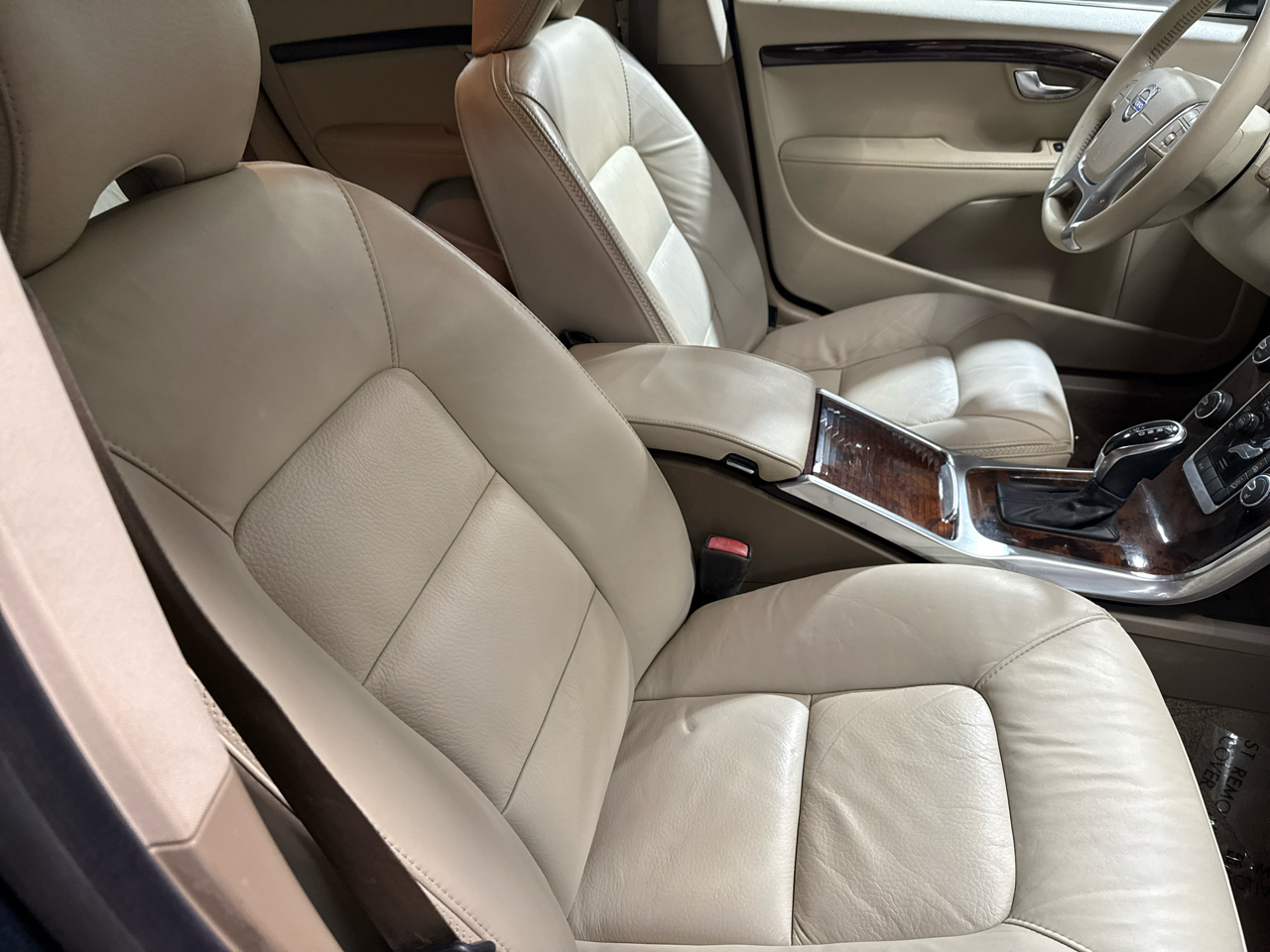 Volvo XC70 AWD 4dr Wgn 3.2L 2014