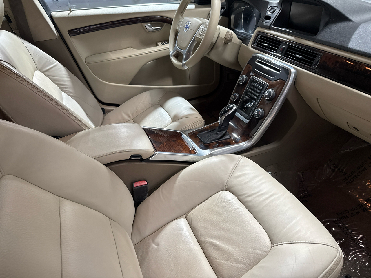 Volvo XC70 AWD 4dr Wgn 3.2L 2014