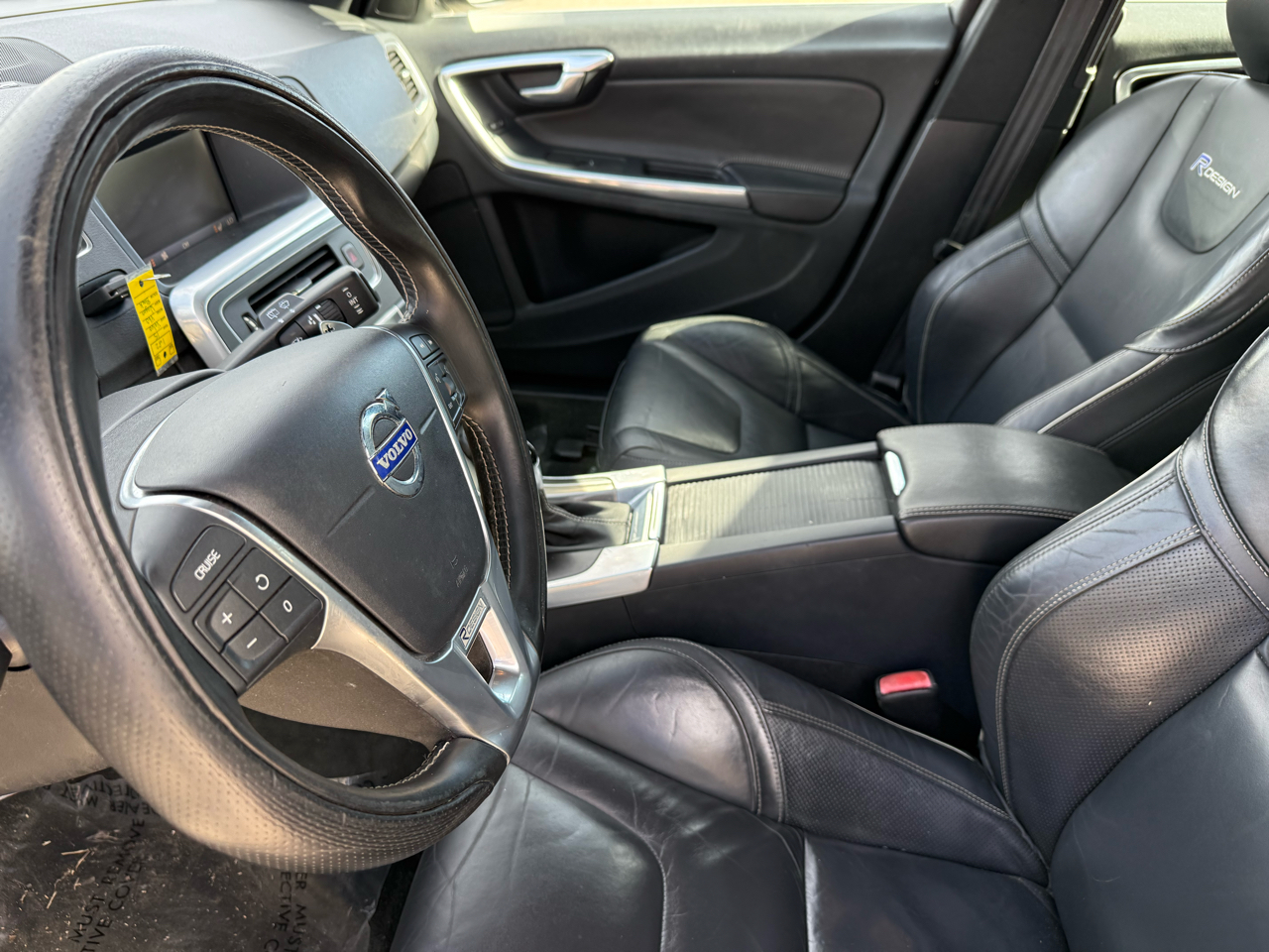 Volvo V60 4dr Wgn T6 R-Design Platinum AWD 2015