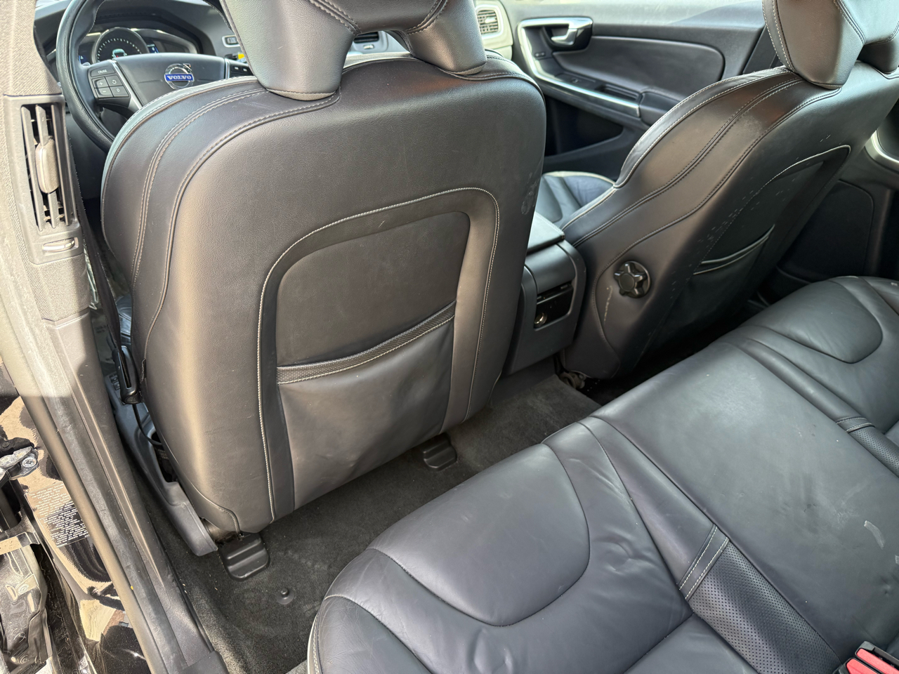 Volvo V60 4dr Wgn T6 R-Design Platinum AWD 2015