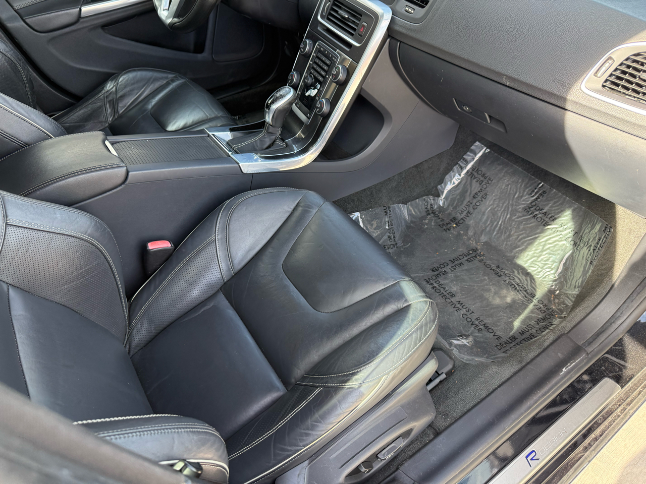 Volvo V60 4dr Wgn T6 R-Design Platinum AWD 2015