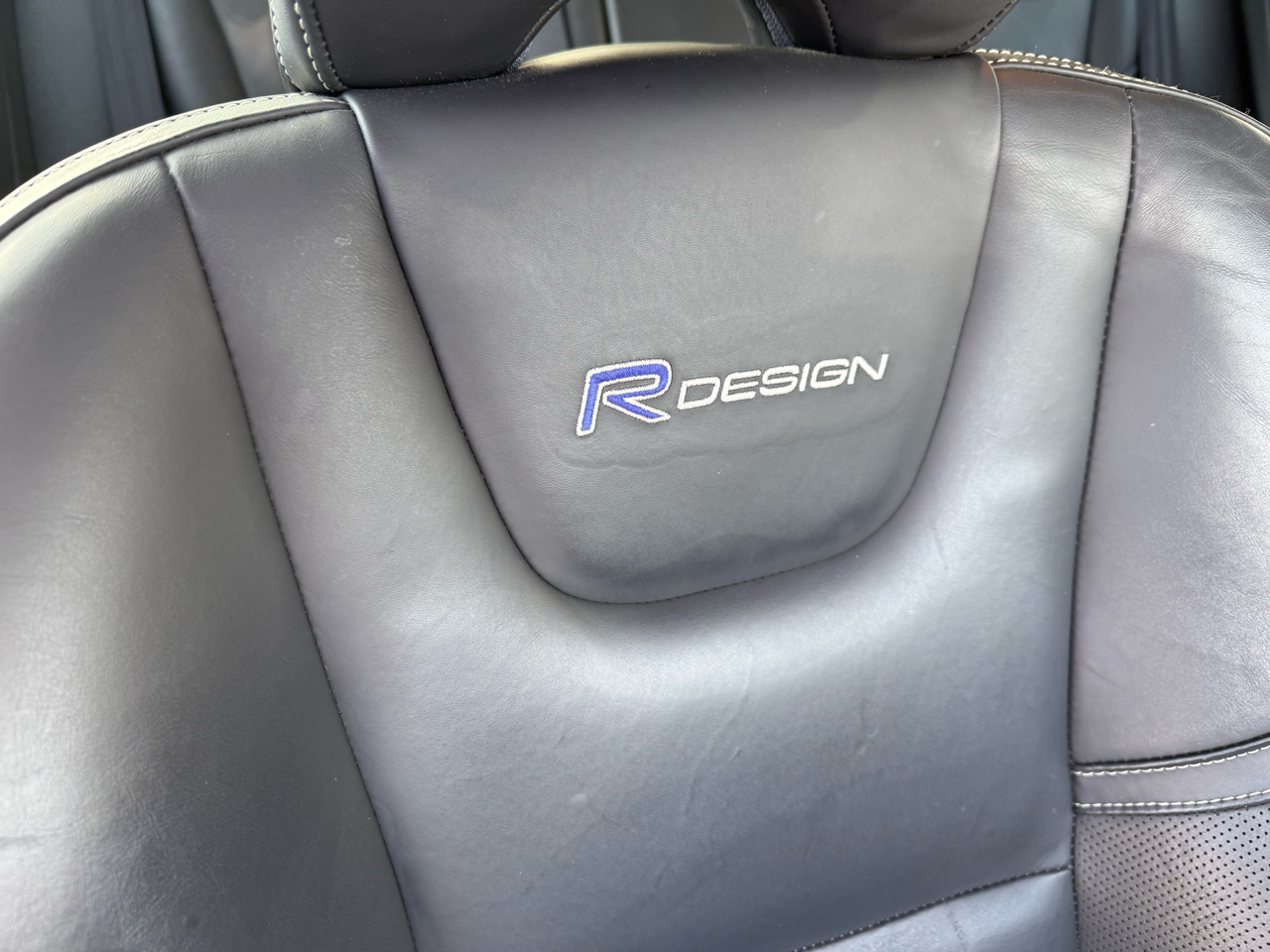 Volvo V60 4dr Wgn T6 R-Design Platinum AWD 2015