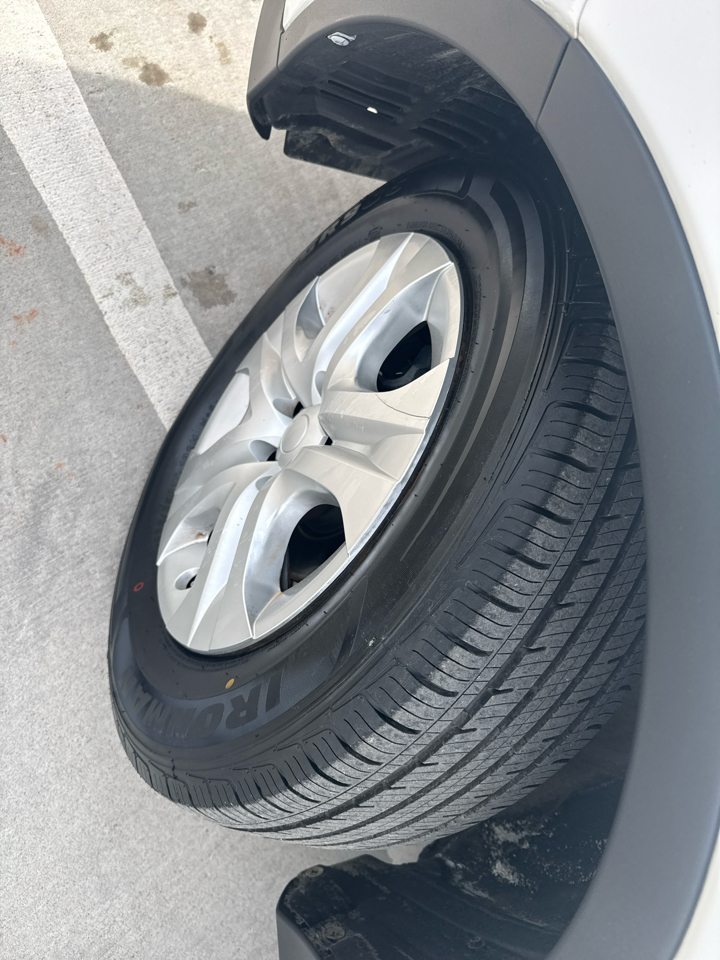 Toyota RAV4 FWD 4dr LE (Natl) 2014