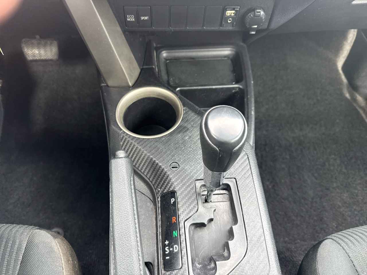 Toyota RAV4 FWD 4dr LE (Natl) 2014