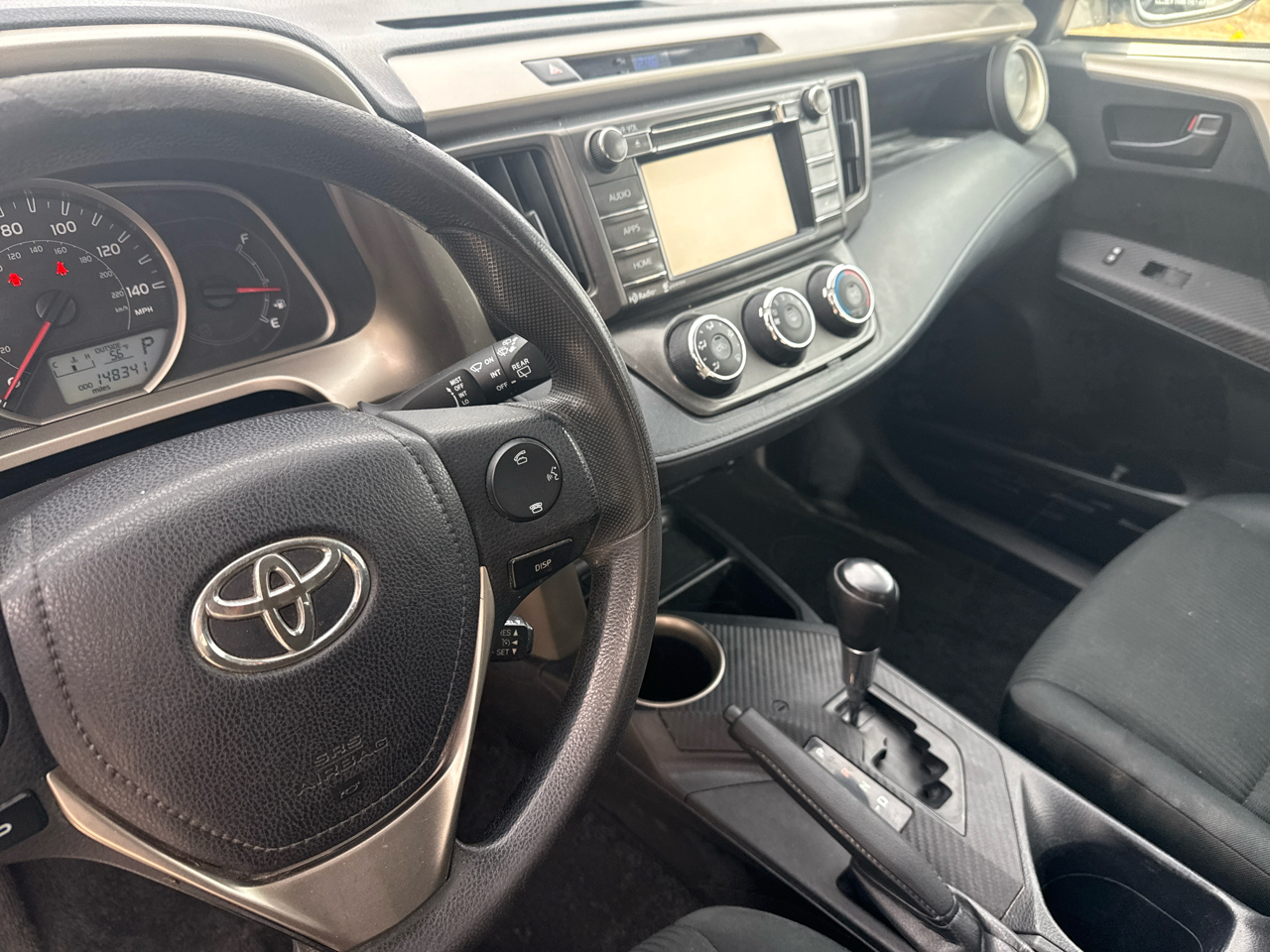 Toyota RAV4 FWD 4dr LE (Natl) 2014