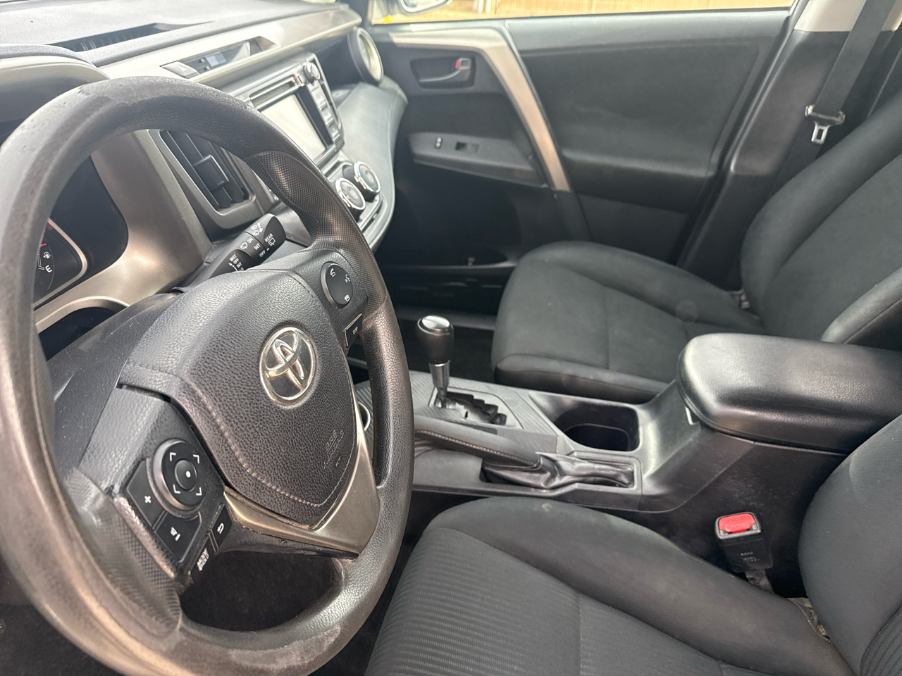 Toyota RAV4 FWD 4dr LE (Natl) 2014