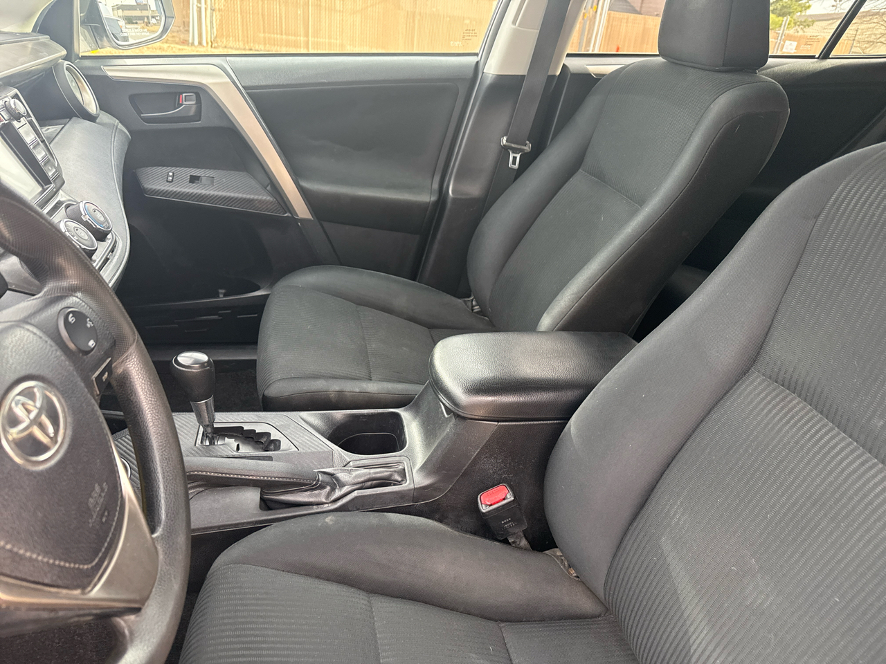 Toyota RAV4 FWD 4dr LE (Natl) 2014