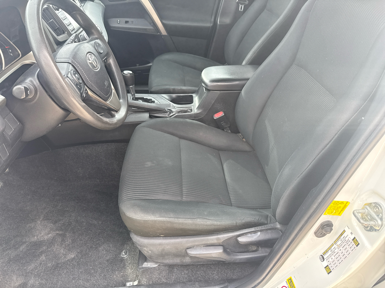 Toyota RAV4 FWD 4dr LE (Natl) 2014