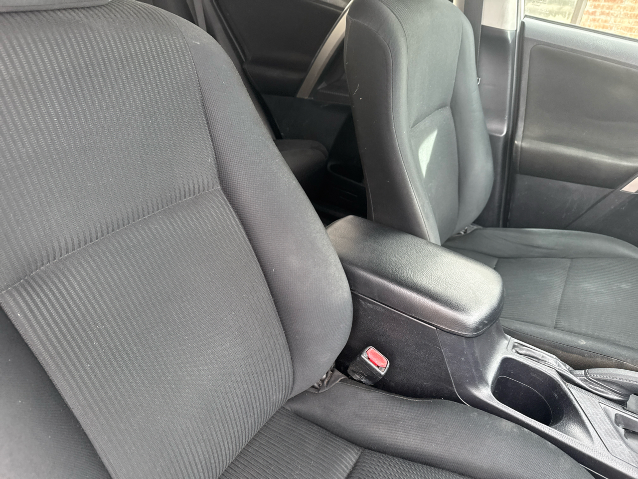 Toyota RAV4 FWD 4dr LE (Natl) 2014