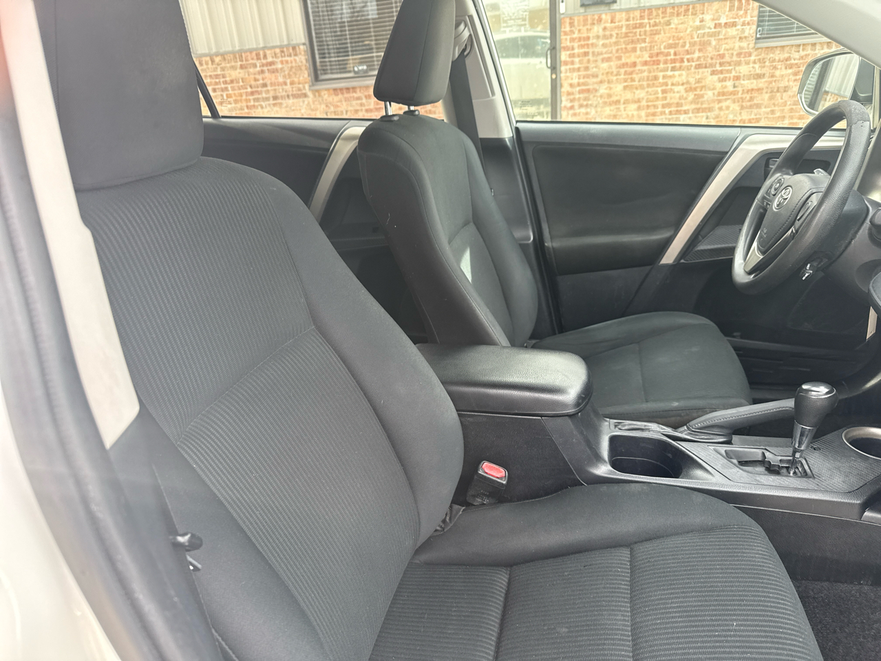 Toyota RAV4 FWD 4dr LE (Natl) 2014