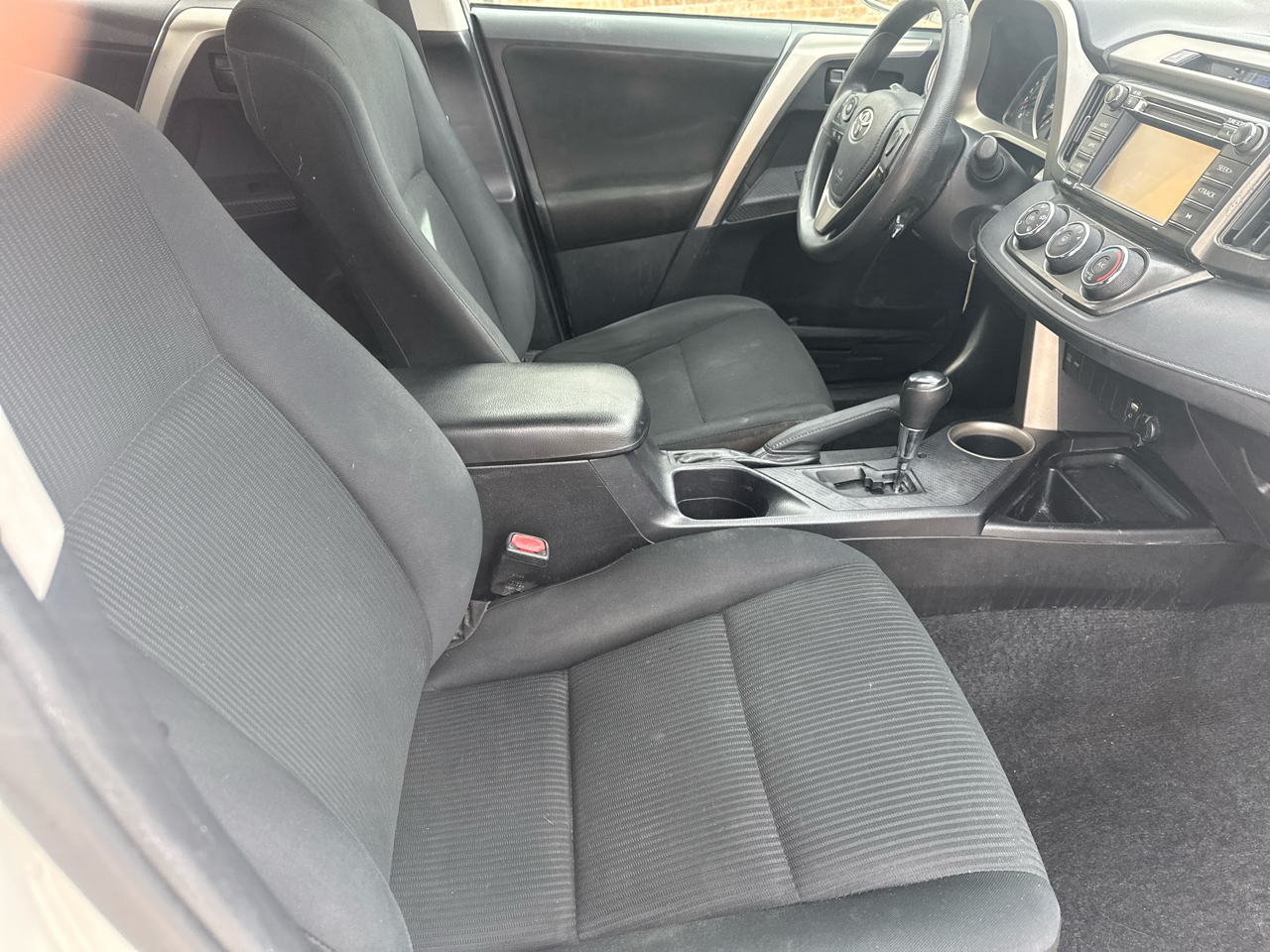 Toyota RAV4 FWD 4dr LE (Natl) 2014