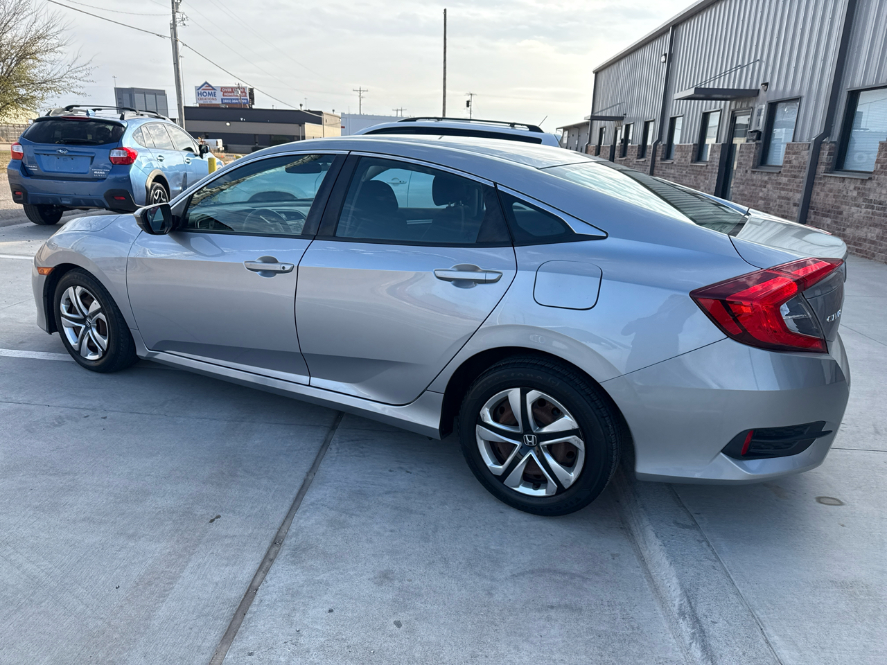 Honda Civic Sedan 4dr CVT LX 2016
