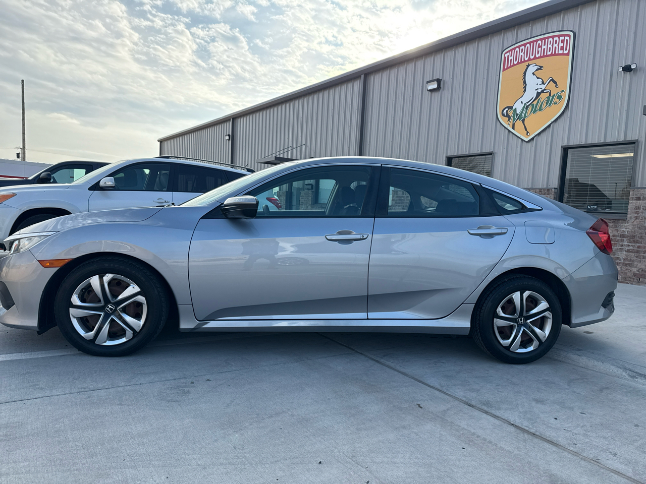 Honda Civic Sedan 4dr CVT LX 2016