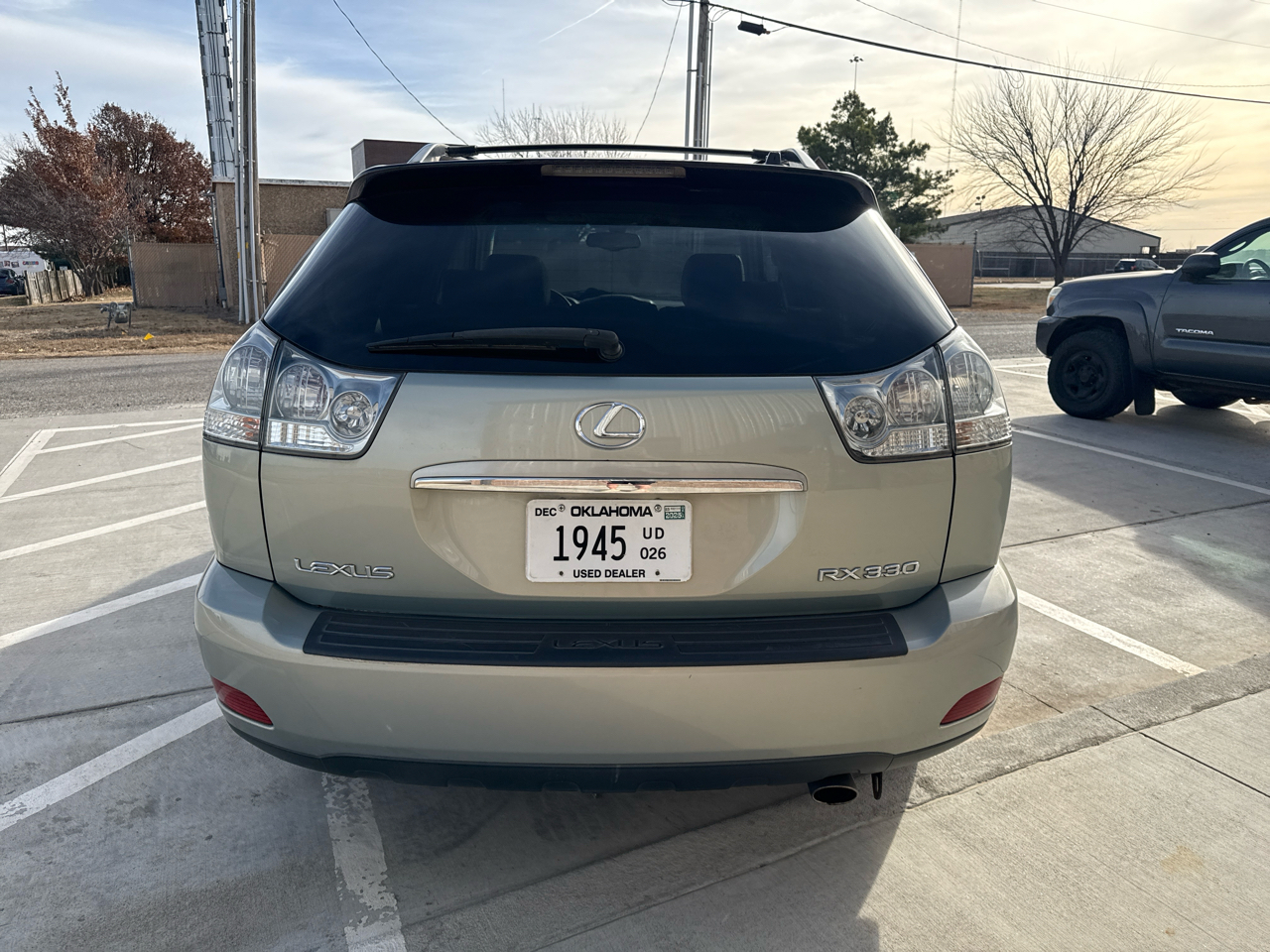 Lexus RX 330 4dr SUV AWD 2005