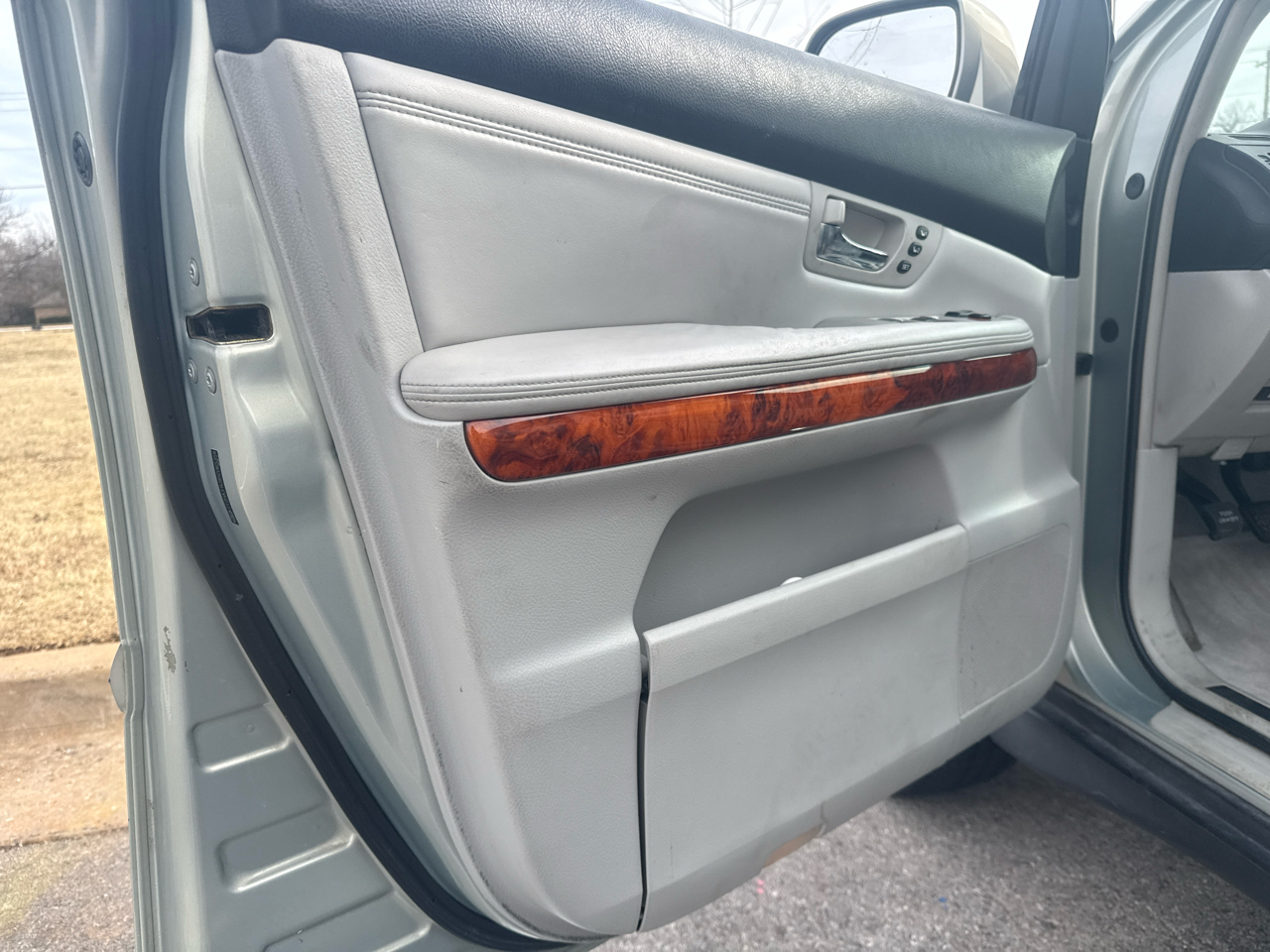 Lexus RX 330 4dr SUV AWD 2005