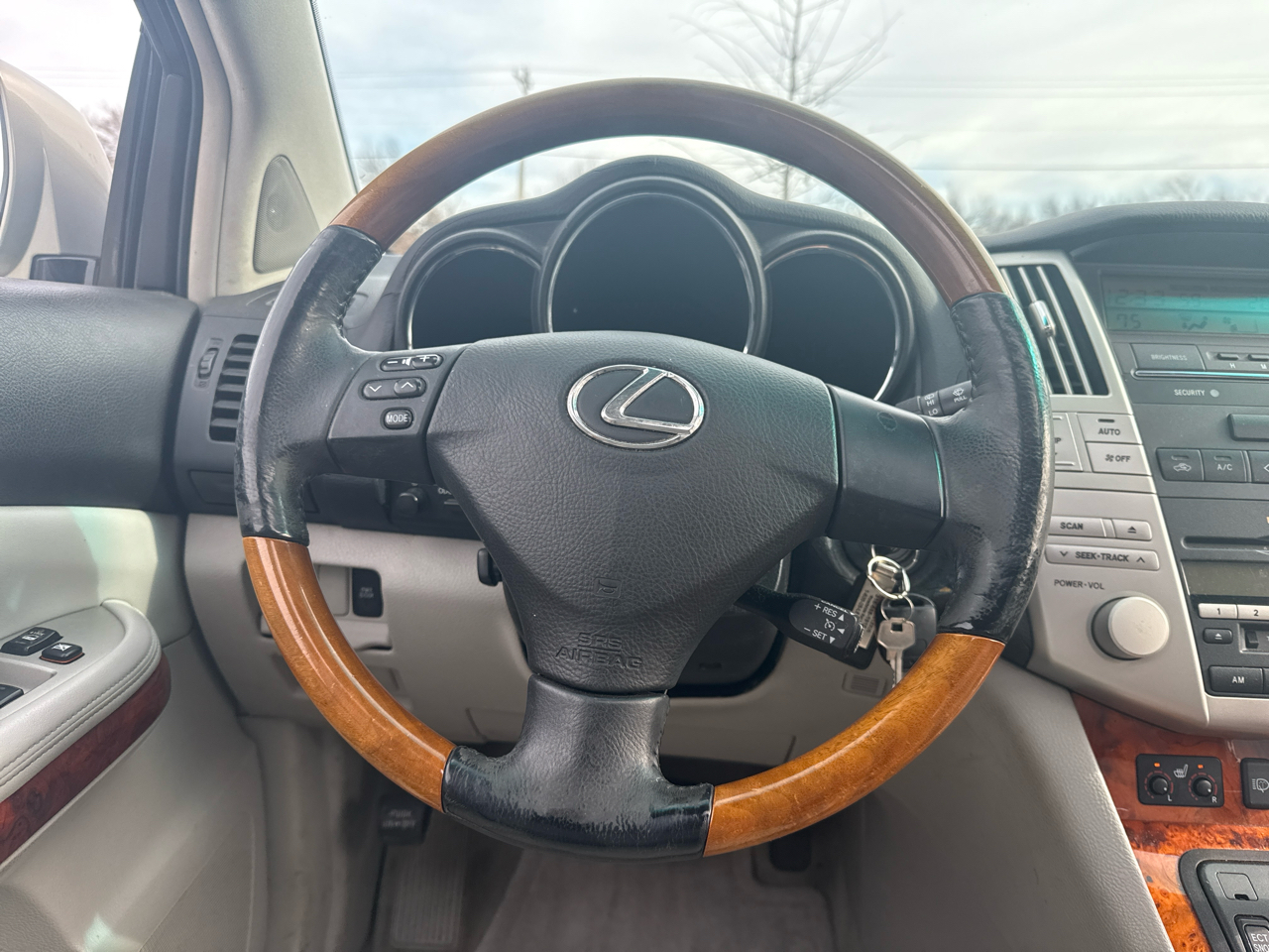 Lexus RX 330 4dr SUV AWD 2005