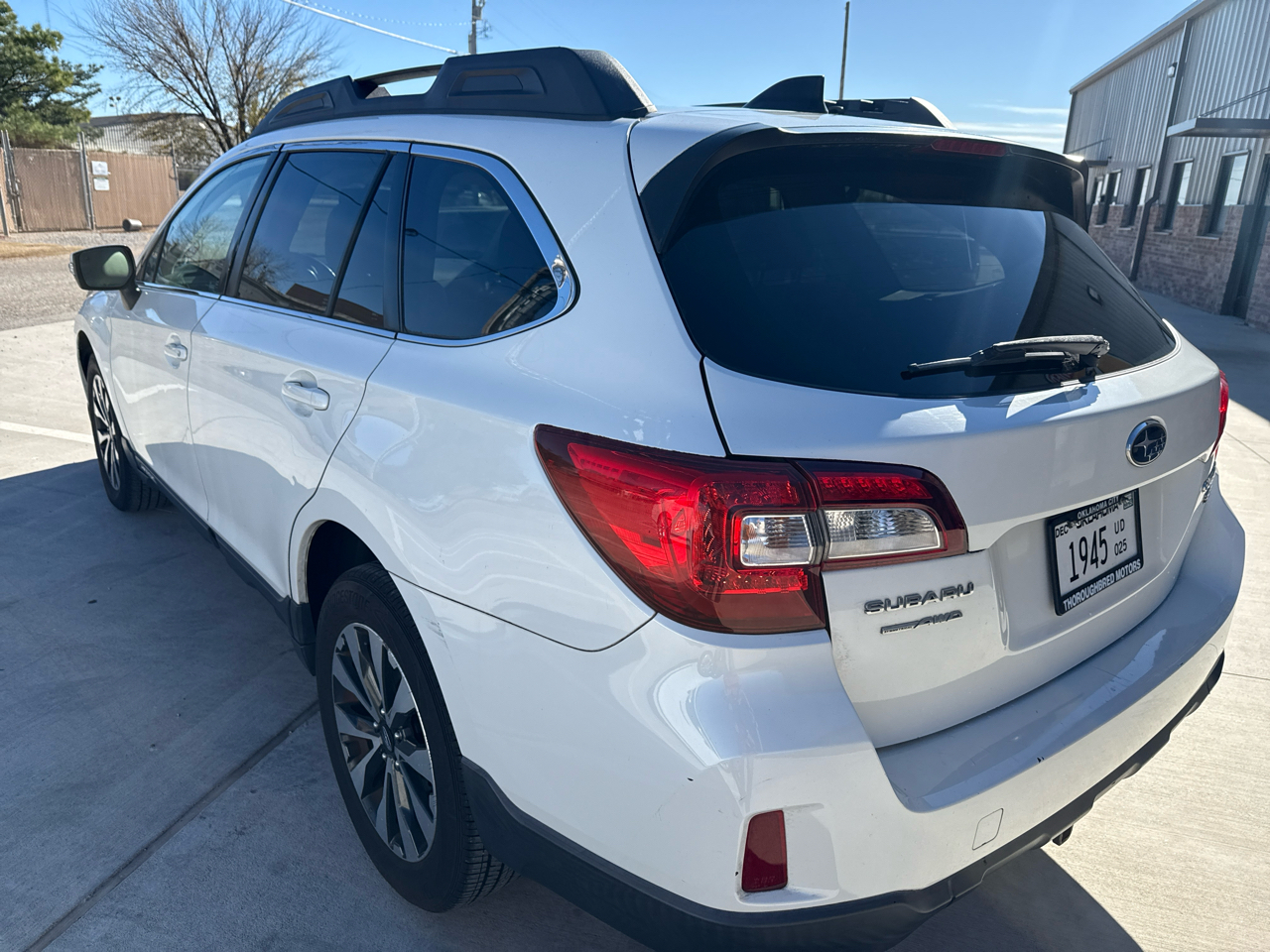 Subaru Outback 4dr Wgn 3.6R Limited 2016