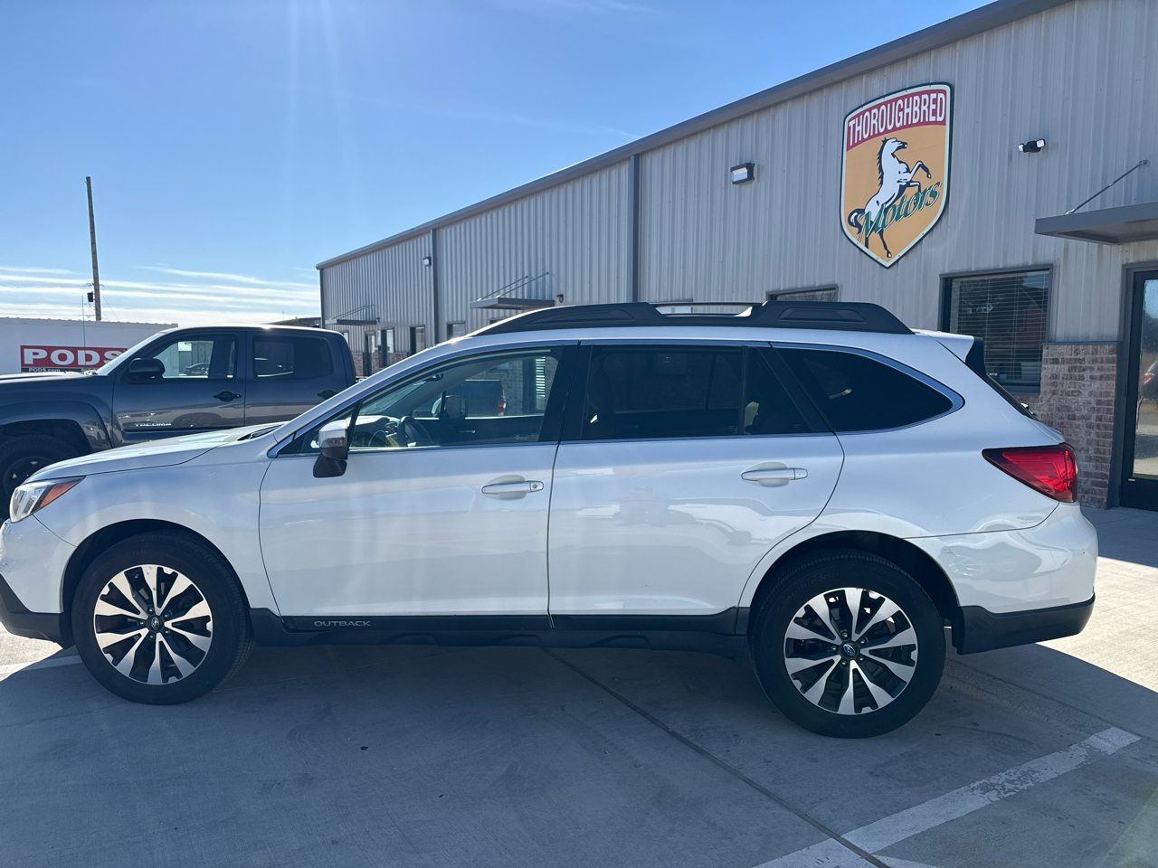 Subaru Outback 4dr Wgn 3.6R Limited 2016