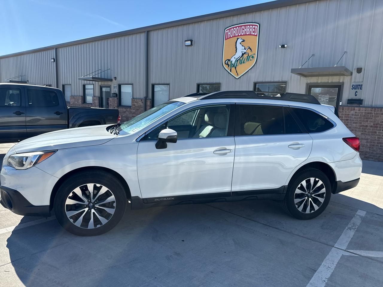 Subaru Outback 4dr Wgn 3.6R Limited 2016