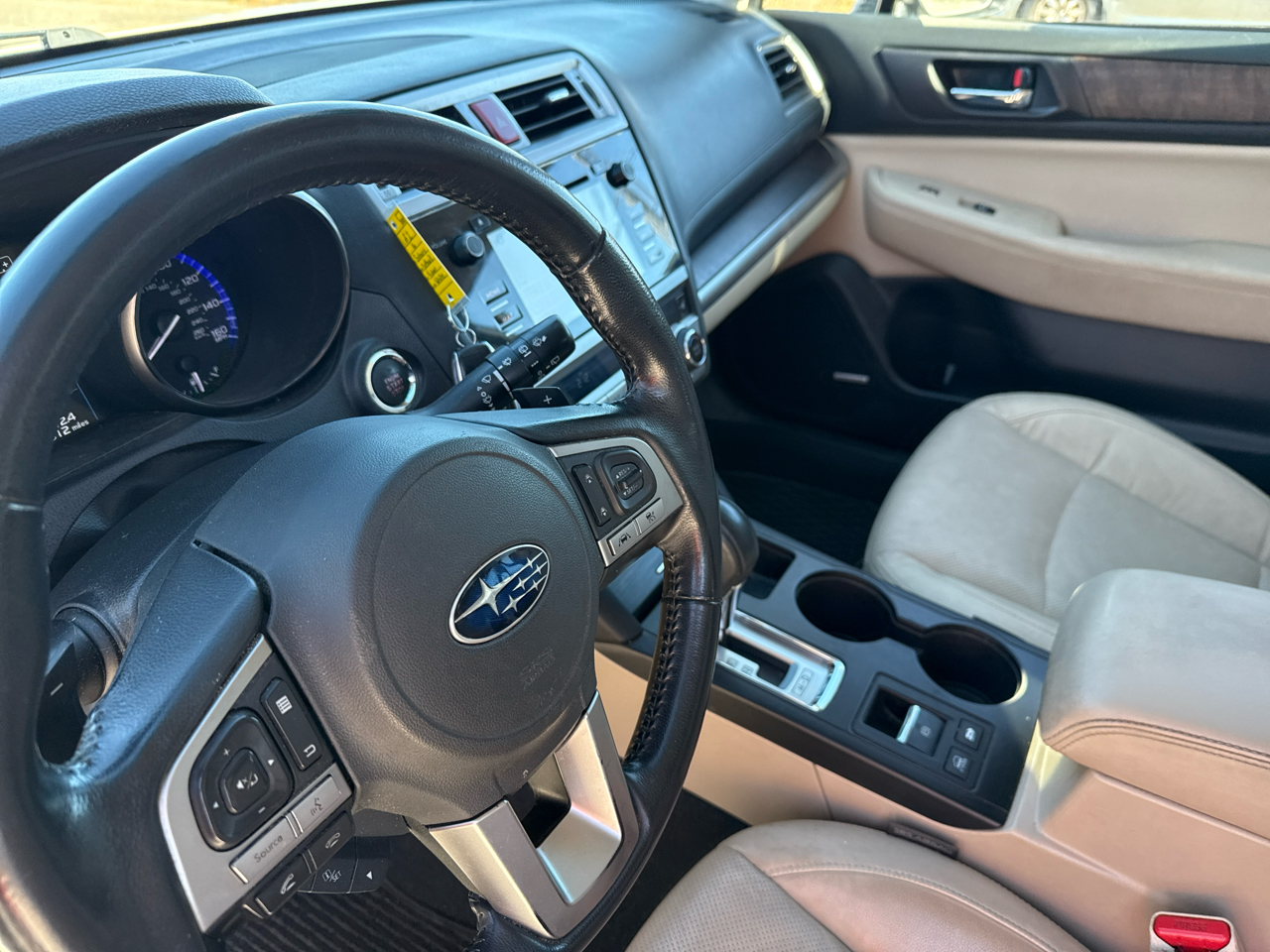 Subaru Outback 4dr Wgn 3.6R Limited 2016