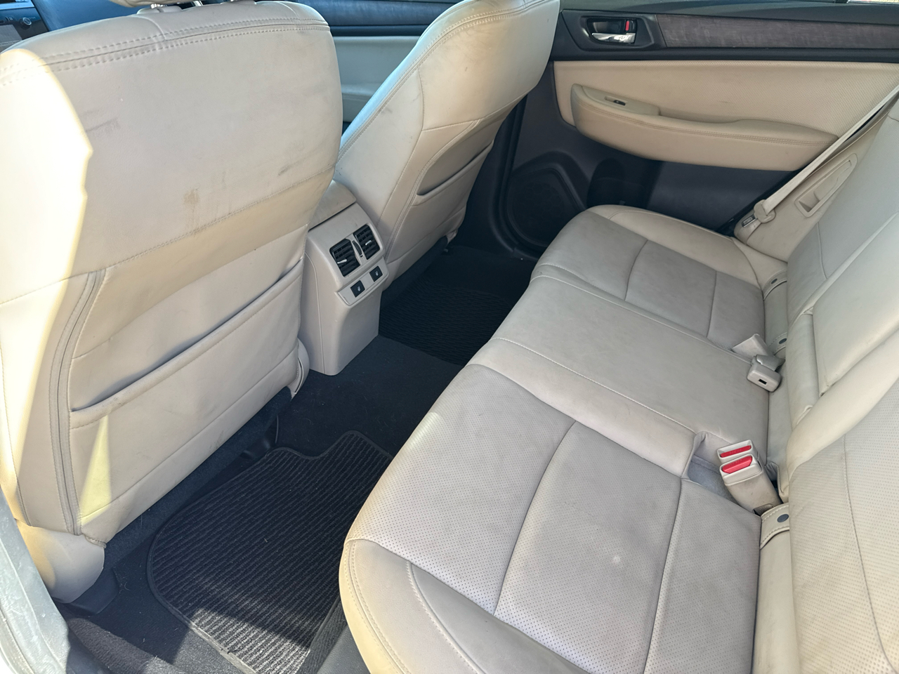 Subaru Outback 4dr Wgn 3.6R Limited 2016