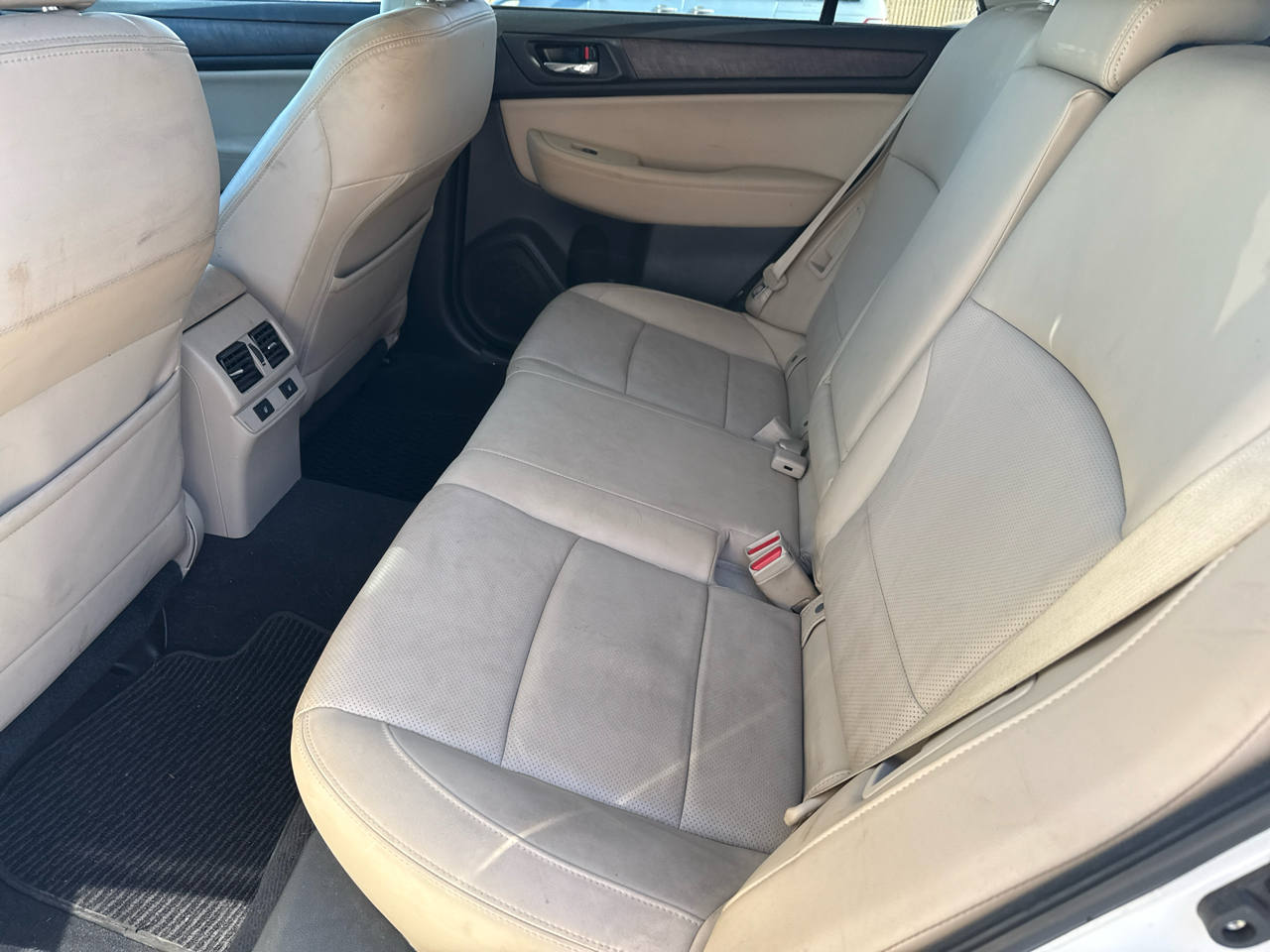 Subaru Outback 4dr Wgn 3.6R Limited 2016