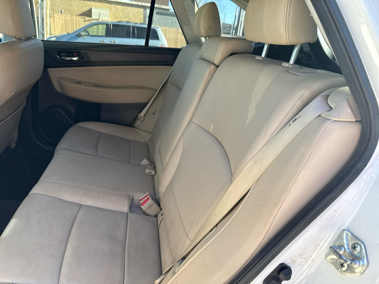 Subaru Outback 4dr Wgn 3.6R Limited 2016