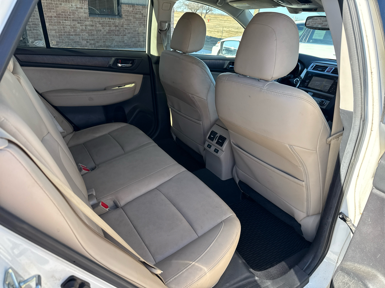 Subaru Outback 4dr Wgn 3.6R Limited 2016