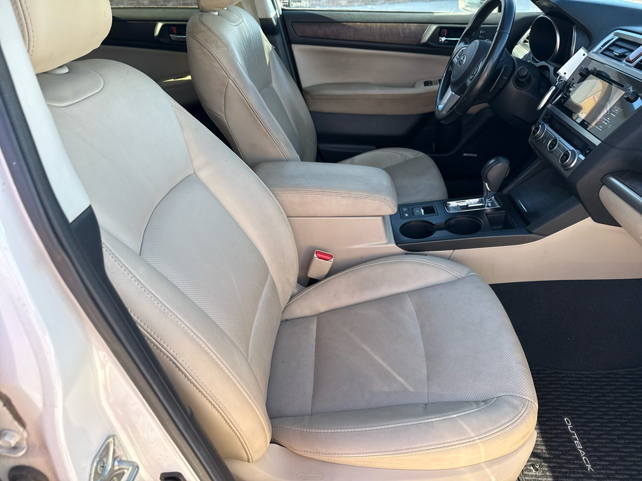 Subaru Outback 4dr Wgn 3.6R Limited 2016