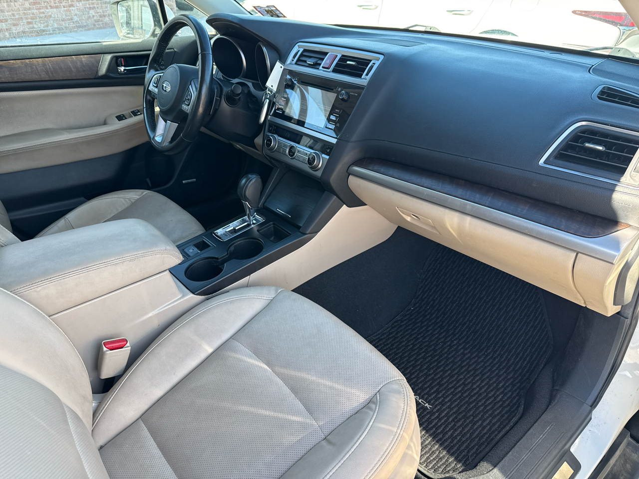 Subaru Outback 4dr Wgn 3.6R Limited 2016