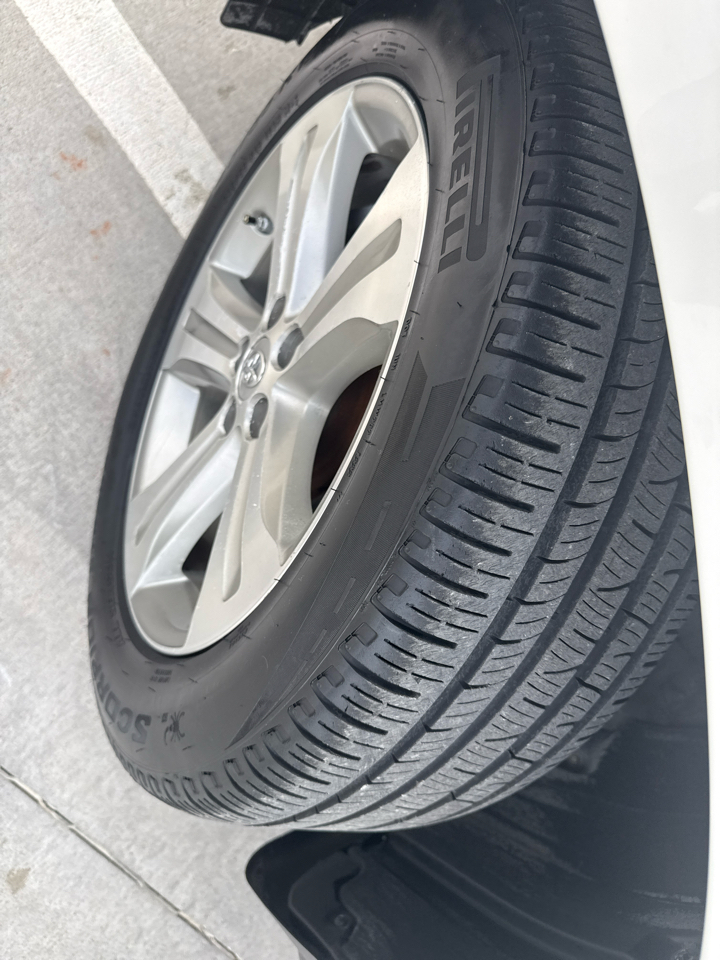 Toyota Highlander 4WD 4dr V6 Limited (Natl) 2012