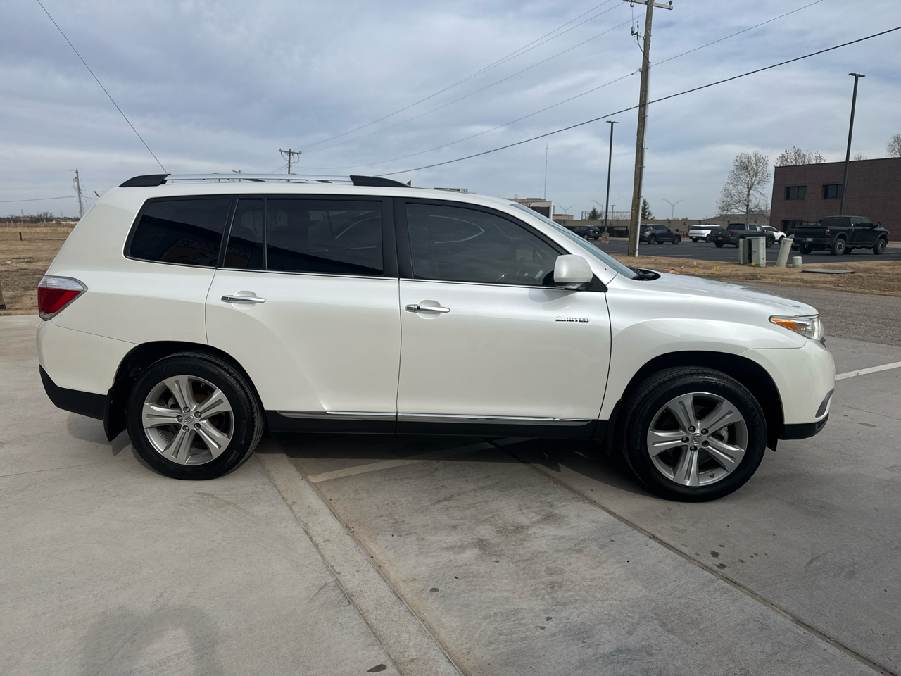 Toyota Highlander 4WD 4dr V6 Limited (Natl) 2012
