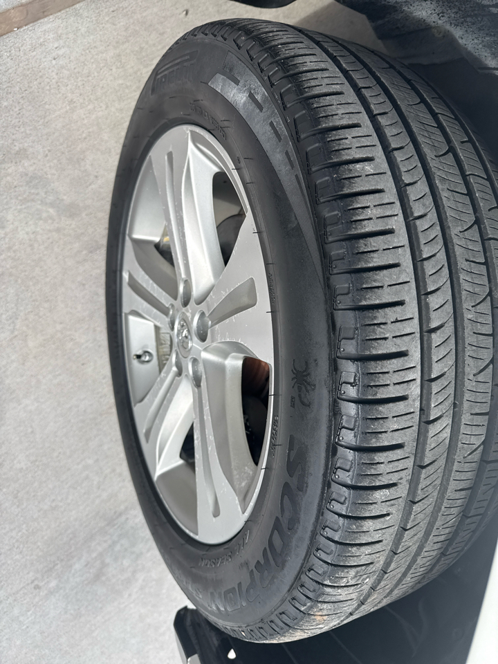 Toyota Highlander 4WD 4dr V6 Limited (Natl) 2012