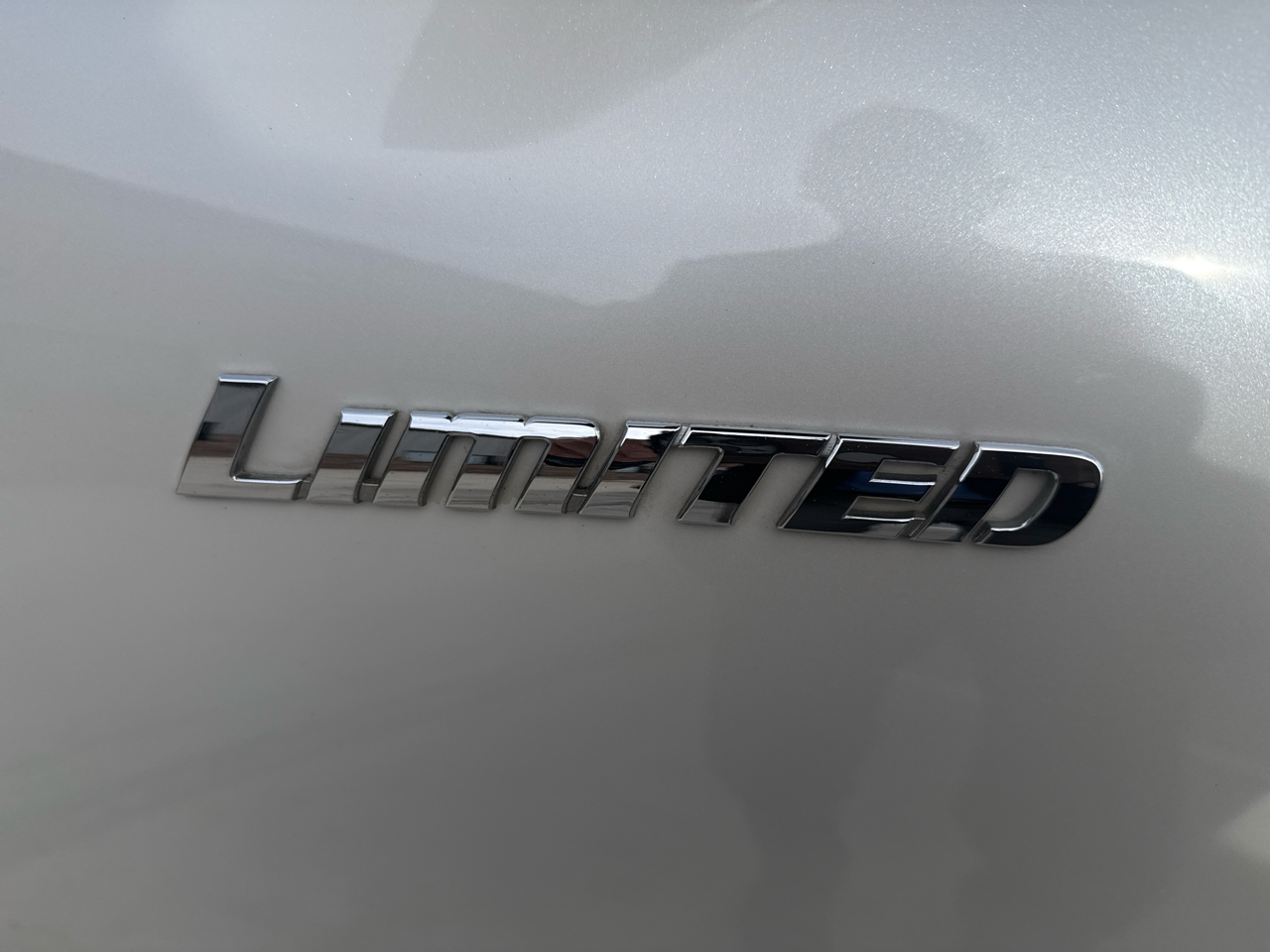 Toyota Highlander 4WD 4dr V6 Limited (Natl) 2012