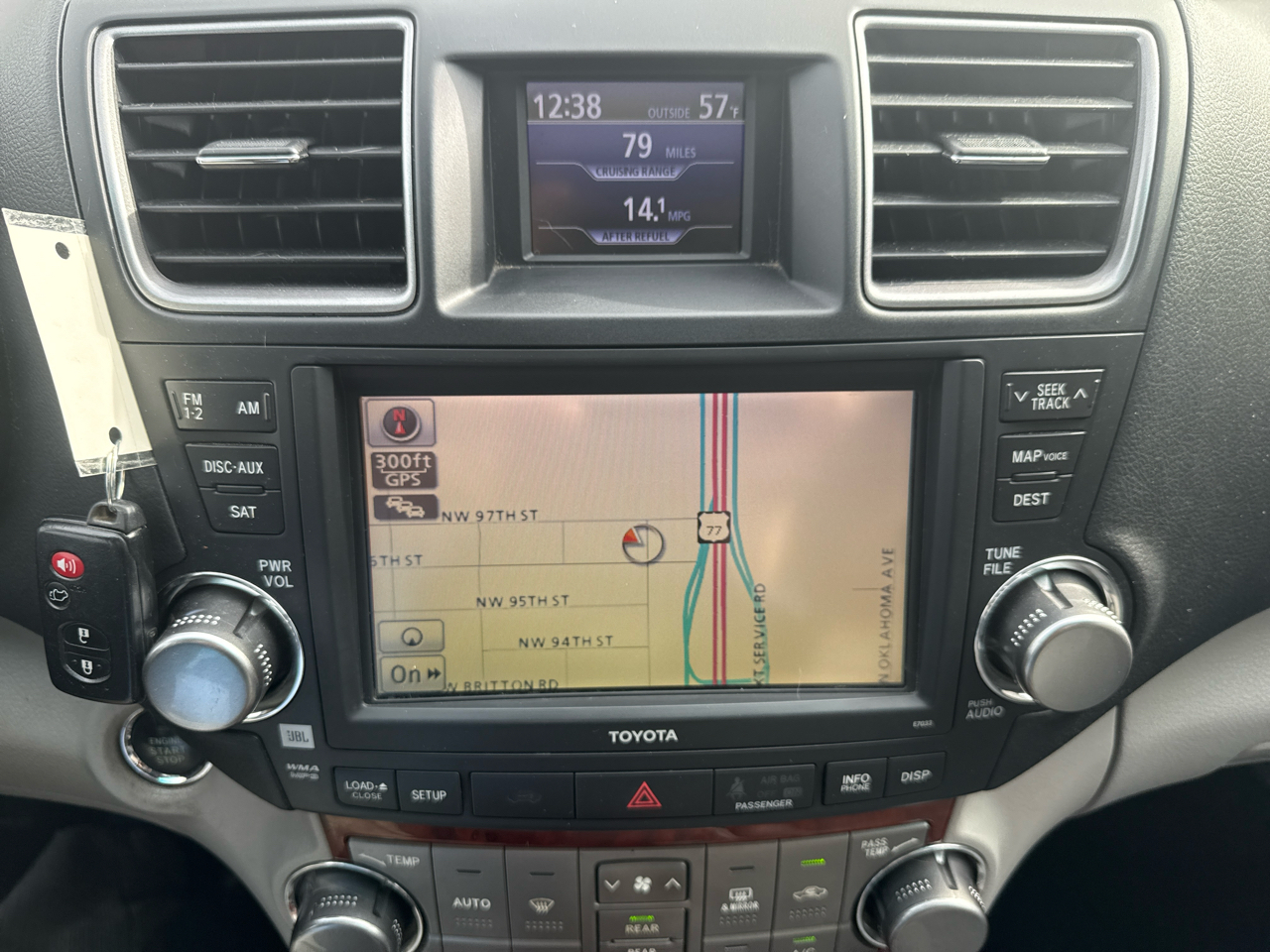 Toyota Highlander 4WD 4dr V6 Limited (Natl) 2012