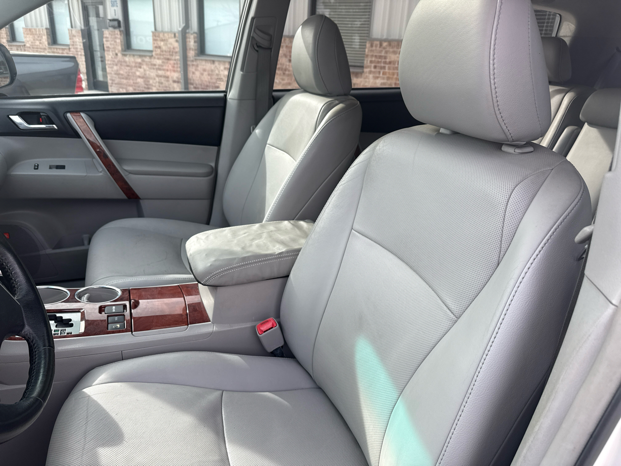 Toyota Highlander 4WD 4dr V6 Limited (Natl) 2012