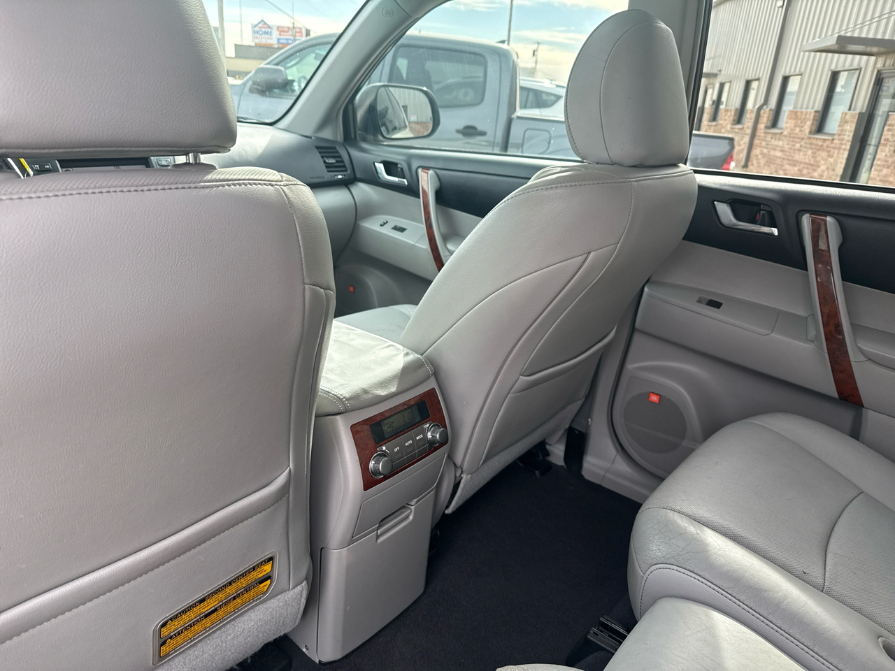 Toyota Highlander 4WD 4dr V6 Limited (Natl) 2012