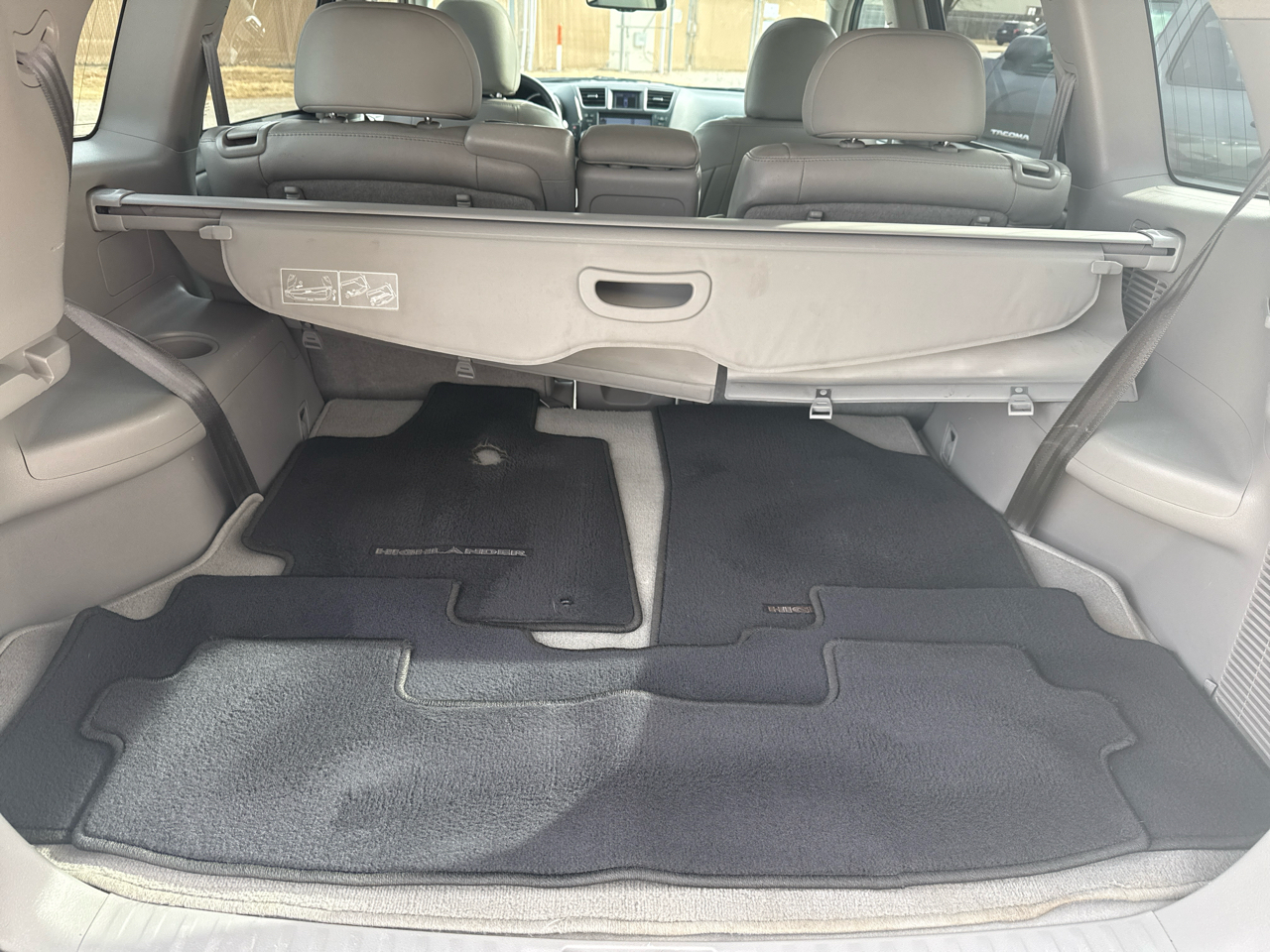 Toyota Highlander 4WD 4dr V6 Limited (Natl) 2012