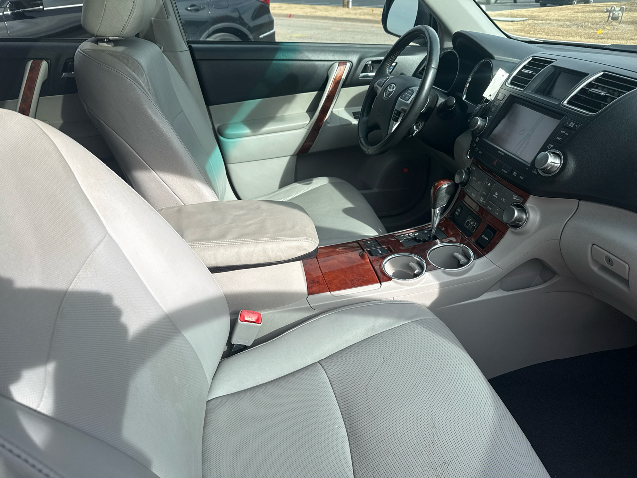 Toyota Highlander 4WD 4dr V6 Limited (Natl) 2012