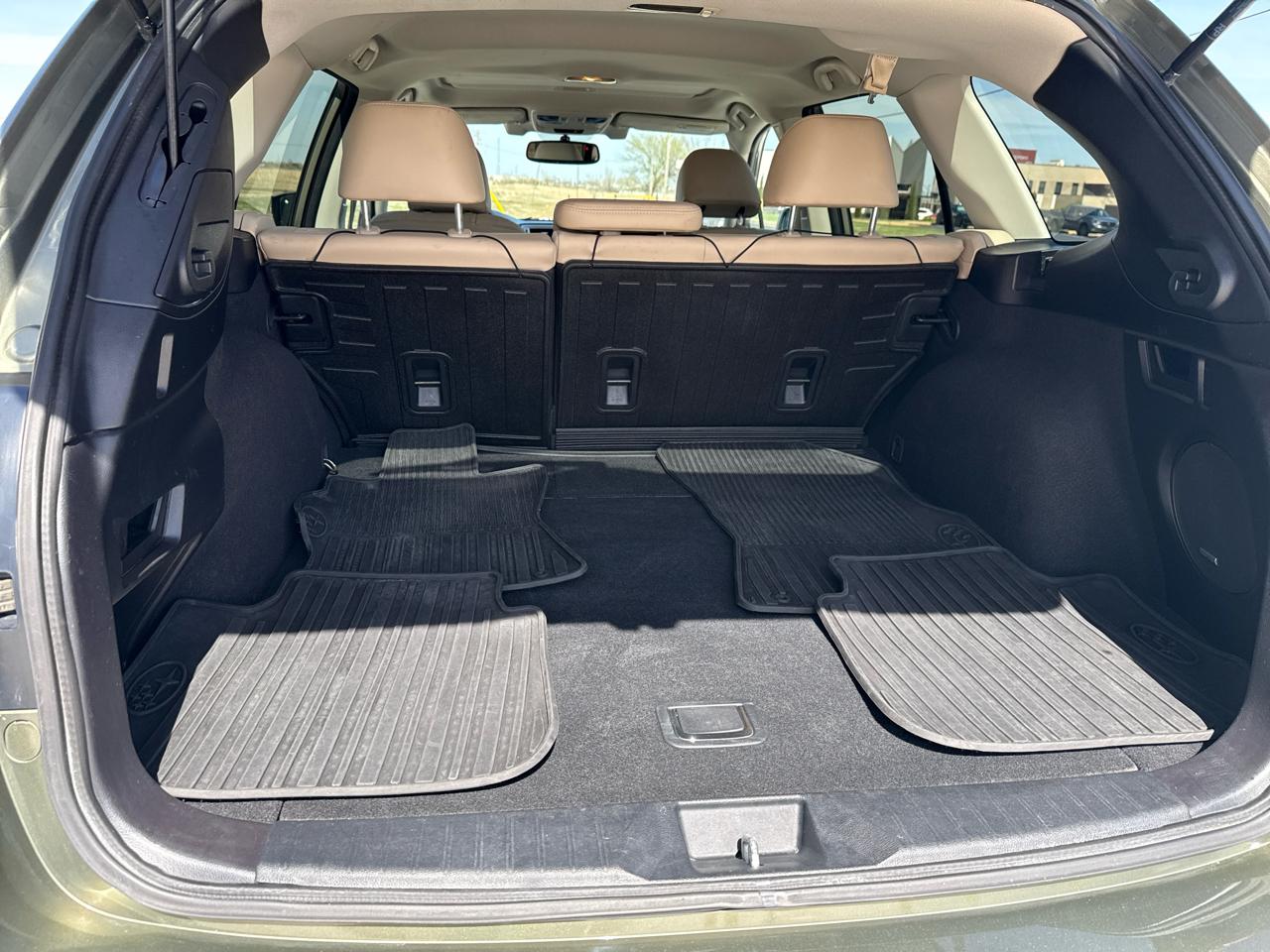 Subaru Outback 4dr Wgn 2.5i Limited 2016