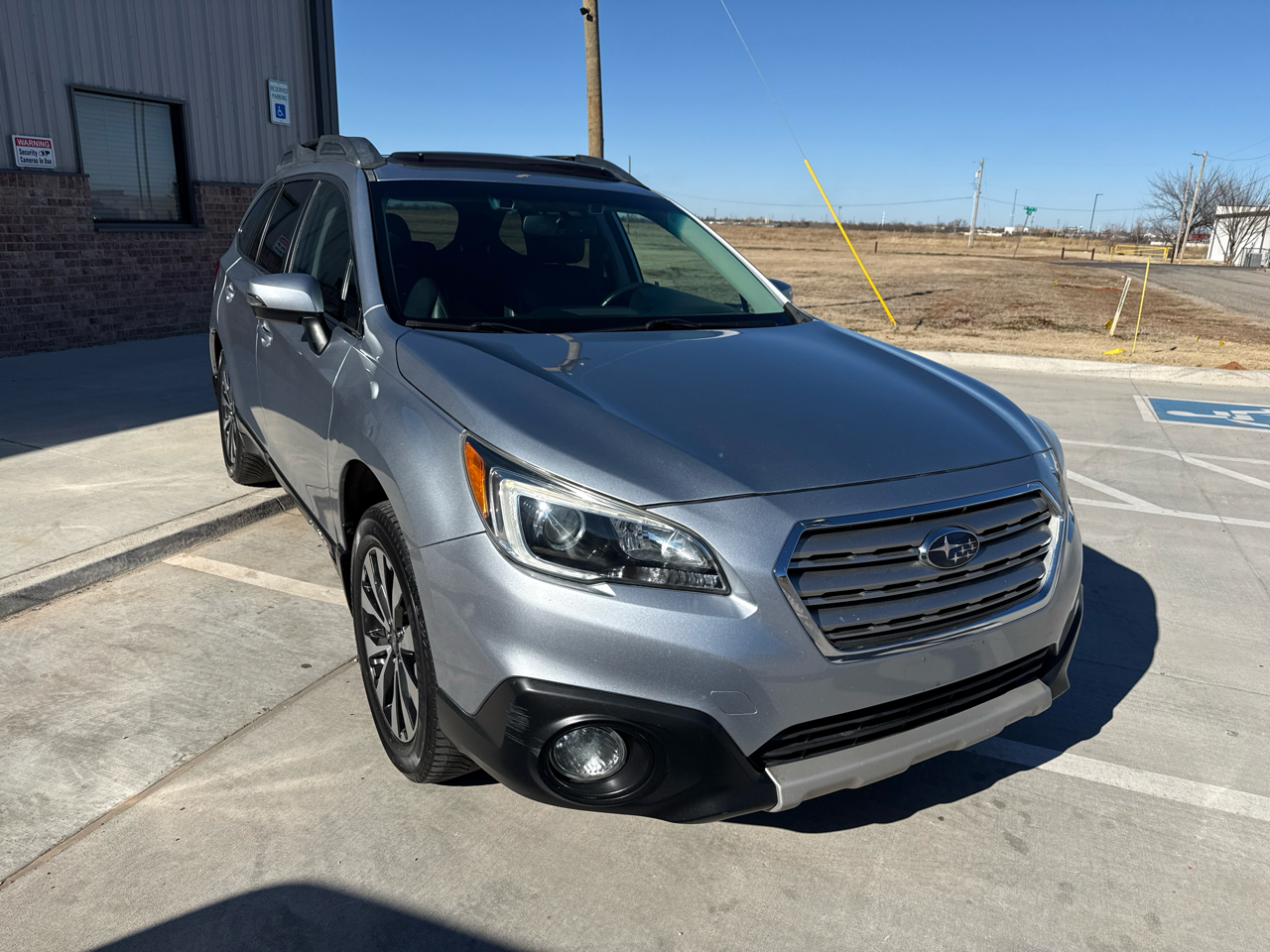 Subaru Outback 4dr Wgn 3.6R Limited 2016